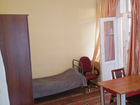 Gənclikdə 2 otaqlı həyət evi kirayə verilir, 33 m², 400 AZN/ay, şəkil 2 / 8