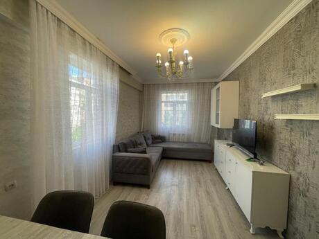 Xalqlar Dostluğunda 2 otaqlı köhnə tikili mənzil kirayə verilir, 60 m², 550 AZN/ay, şəkil 2 / 10