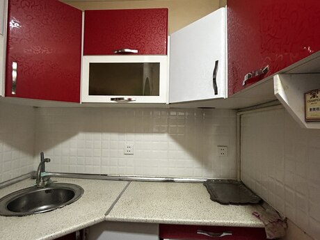 Abşeronda 2 otaqlı köhnə tikili mənzil satılır, 36 m², 74 500 AZN, şəkil 4 / 10