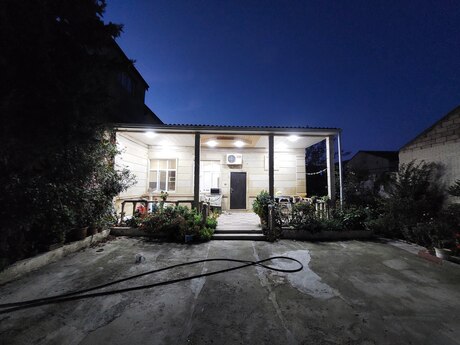 4 otaq · 300 m² · 1/1 mərtəbə, Hövsan