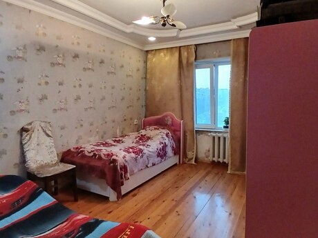 Продаётся 3-комнатная квартира в старом фонде, Köhnə Günəşli, 85 м², 175 000 AZN, фото 4 / 12
