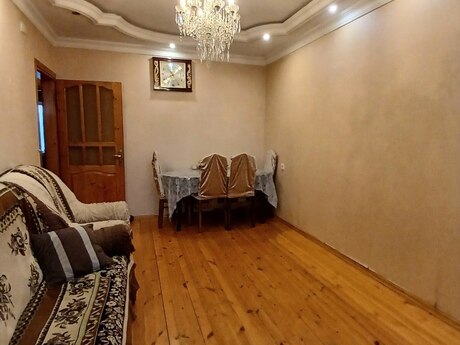 Продаётся 3-комнатная квартира в старом фонде, Köhnə Günəşli, 85 м², 175 000 AZN, фото 2 / 12