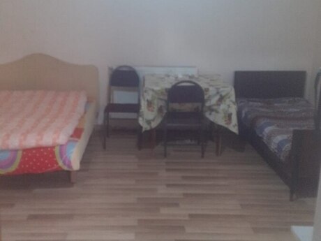 1 otaq · 190 m²