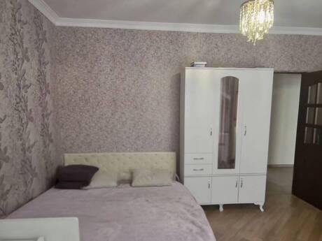 2-комн. · 70 m² · 2/4 этаж, Nəriman Nərimanov