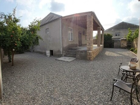 4 rooms · 90 m²