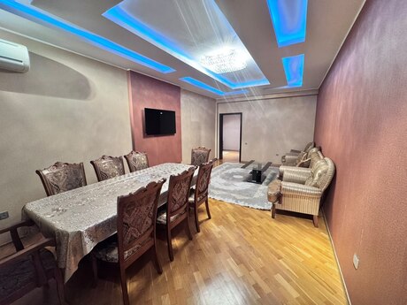 3 otaqlı mənzil, 105 m², Elmlər Akademiyası, 1 100 AZN