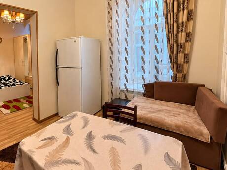 İçəri Şəhərdə 2 otaqlı köhnə tikili mənzil kirayə verilir, 40 m², 650 AZN/ay, şəkil 4 / 9