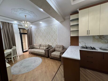 Kristal Towers kompleksində 2 otaqlı yeni tikili mənzil kirayə verilir, 70 m², 1 000 AZN/ay, şəkil 2 / 12