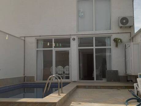 10 otaq · 220 m² · 1/1 mərtəbə, Novxanı