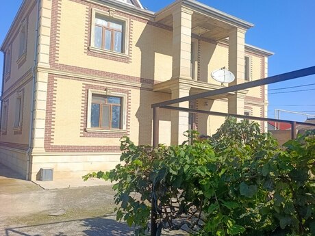 Yeni Suraxanıda 6 otaqlı həyət evi satılır, 300 m², 450 000 AZN, şəkil 2 / 12
