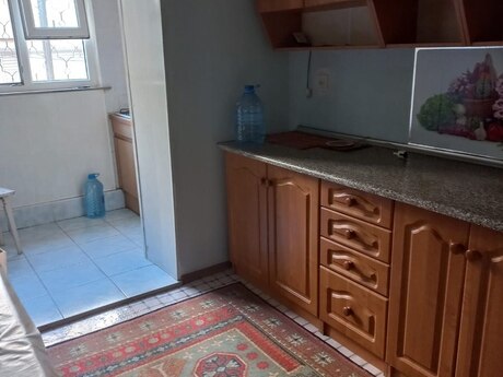Сдаётся 4-комнатная квартира в старом фонде, M.Ə.Rəsulzadə, 105 м², 600 AZN/мес, фото 5 / 7