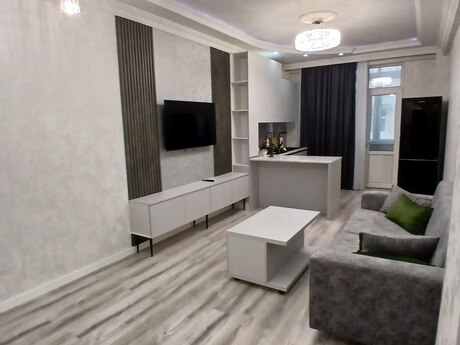 3-room new-build apartment for rent in Bakıxanov, 100 m², 800 AZN/mo, photo 3 / 10