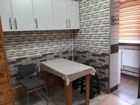 Abşeronda 2 otaqlı köhnə tikili mənzil kirayə verilir, 60 m², 450 AZN/ay, şəkil 5 / 12