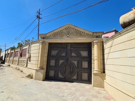 5 otaq · 300 m² · 1/1 mərtəbə, Novxanı