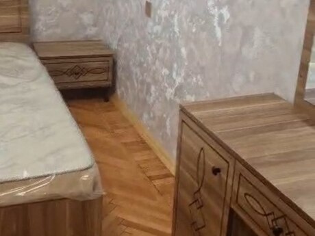 Bakıxanovda 2 otaqlı köhnə tikili mənzil kirayə verilir, 60 m², 650 AZN/ay, şəkil 3 / 12