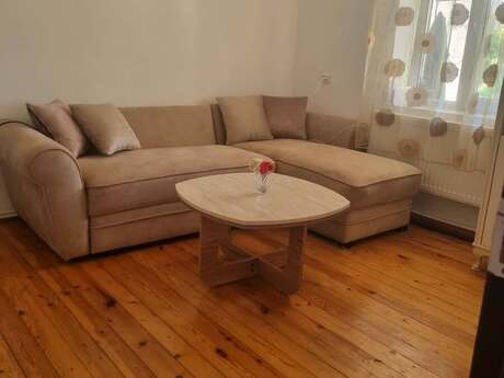 3 otaqlı ev, 100 m², Buzovna, 500 AZN
