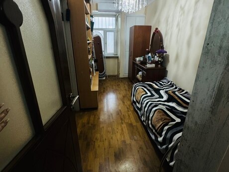 4 otaq · 80 m²
