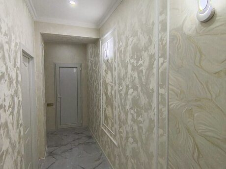 Qurtuluş 93 kompleksində 2 otaqlı yeni tikili mənzil satılır, 57 m², 75 000 AZN, şəkil 2 / 12