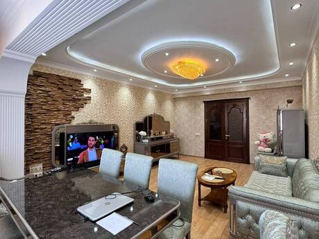 İnşaatçılarda 3 otaqlı yeni tikili mənzil satılır, 120 m², 380 000 AZN, şəkil 2 / 12