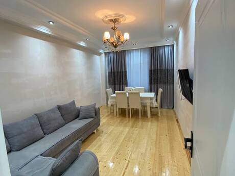 2 otaq · 70 m² · 8/10 mərtəbə, Ceyranbatan