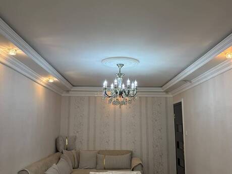 Neftçilərdə 3 otaqlı köhnə tikili mənzil satılır, 65 m², 190 000 AZN, şəkil 2 / 12