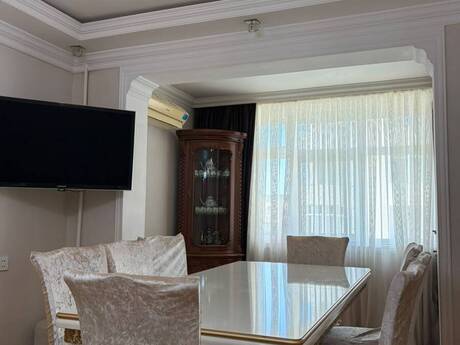 Neftçilərdə 3 otaqlı köhnə tikili mənzil satılır, 65 m², 190 000 AZN, şəkil 3 / 12