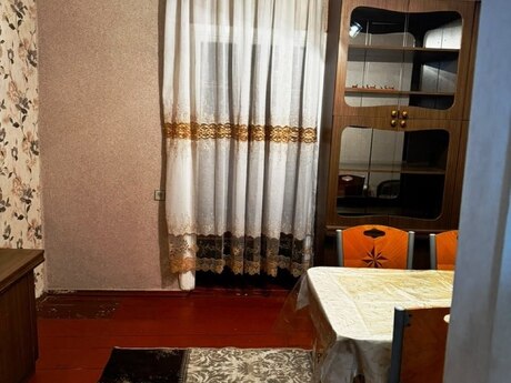 28 Mayda 2 otaqlı köhnə tikili mənzil kirayə verilir, 50 m², 600 AZN/ay, şəkil 2 / 8