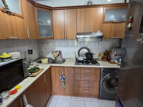 Azadlıq Prospektidə 2 otaqlı köhnə tikili mənzil satılır, 75 m², 175 000 AZN, şəkil 4 / 12