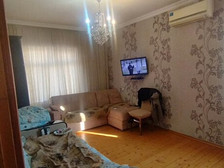 Yeni Günəşlidə 1 otaqlı köhnə tikili mənzil satılır, 45 m², 105 000 AZN, şəkil 2 / 7