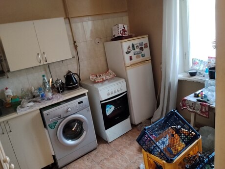 Продаётся 1-комнатная квартира в старом фонде, 28 May, 42 м², 155 000 AZN, фото 3 / 11