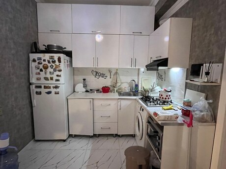 Abşeronda 2 otaqlı köhnə tikili mənzil satılır, 55 m², 90 000 AZN, şəkil 5 / 9