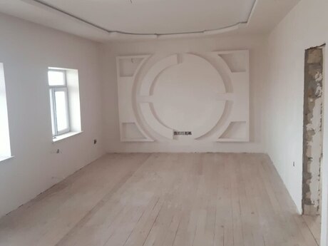 5 otaq · 180 m²