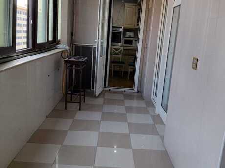 Продаётся 5-комнатная квартира в старом фонде, 8-ci mikrorayon, 120 м², 340 000 AZN, фото 4 / 12