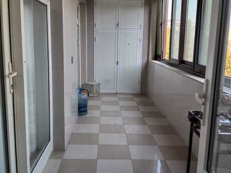 Продаётся 5-комнатная квартира в старом фонде, 8-ci mikrorayon, 120 м², 340 000 AZN, фото 3 / 12