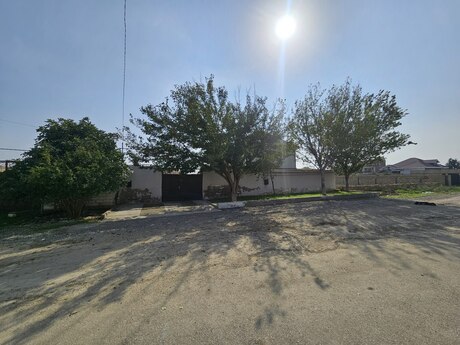Novxanıda 5 otaqlı həyət evi satılır, 2 000 m², 270 000 AZN, şəkil 2 / 12