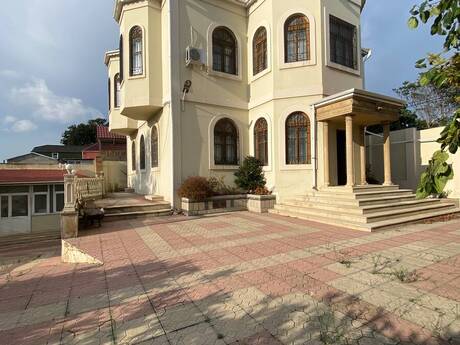 4-room house, 277 m², 8 Noyabr prospekti, 5 000 AZN