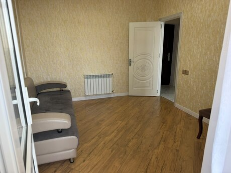 Yeni Bakı kompleksində 2 otaqlı yeni tikili mənzil kirayə verilir, 40 m², 400 AZN/ay, şəkil 3 / 12
