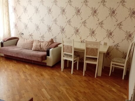 5-ci mikrorayonda 2 otaqlı yeni tikili mənzil kirayə verilir, 75 m², 650 AZN/ay, şəkil 5 / 10