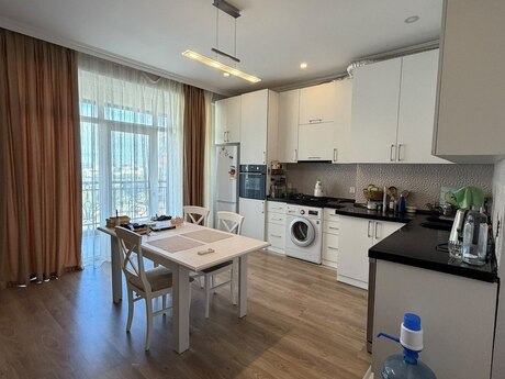 3 rooms · 128 m²