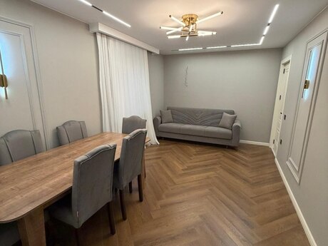 Elmlər Akademiyasında 3 otaqlı köhnə tikili mənzil kirayə verilir, 76 m², 900 AZN/ay, şəkil 2 / 12