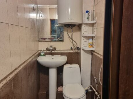 8 Noyabrda 2 otaqlı köhnə tikili mənzil kirayə verilir, 45 m², 500 AZN/ay, şəkil 4 / 12