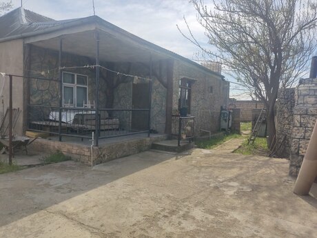 Sarayda 3 otaqlı həyət evi satılır, 96,2 m², 63 000 AZN, şəkil 2 / 7