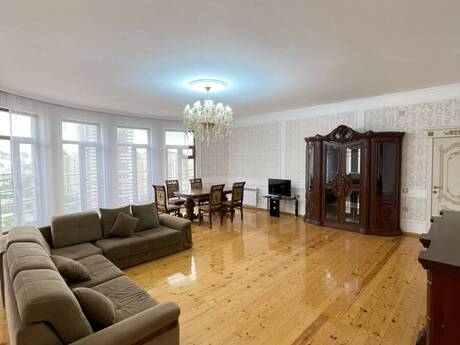 3-комн. · 155 m² · 18/24 этаж, Sərdar Səfərov küç.