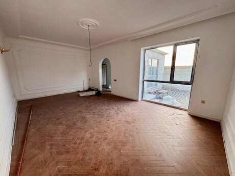 5-комн. · 150 m² · 1/1 этаж, Badamdar