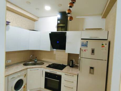 Сдаётся 2-комнатная квартира в новостройке, Şah İsmayıl Xətai, 65 м², 1 300 AZN/мес, фото 5 / 5
