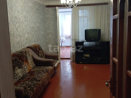 3-комн. · 80 m²