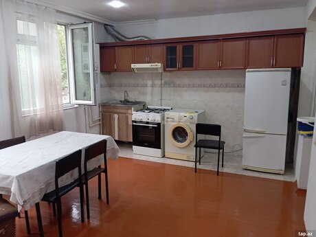 Сдаётся 3-комнатная квартира в старом фонде, Nəriman Nərimanov, 80 м², 600 AZN/мес, фото 2 / 9