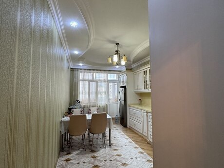 Yasamalda 5 otaqlı yeni tikili mənzil satılır, 167 m², 270 000 AZN, şəkil 4 / 12