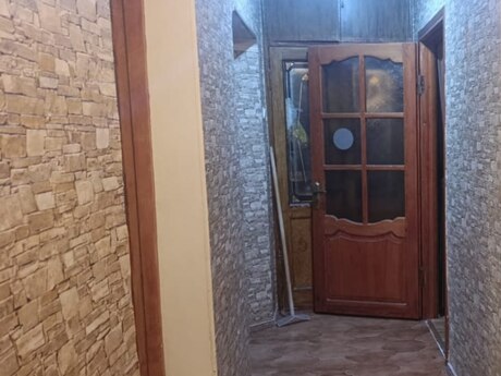 Əmircanda 3 otaqlı köhnə tikili mənzil satılır, 75 m², 159 000 AZN, şəkil 5 / 12