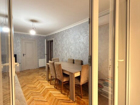 Yasamalda 3 otaqlı köhnə tikili mənzil satılır, 70 m², 270 000 AZN, şəkil 3 / 12